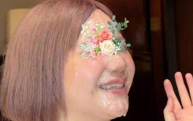 FC2PPV-4653223 连续自我面部护理精液乳液敷在脸上